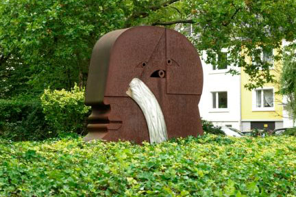 Horst Antes, Kopf 73, 1973, COR-TEN-Stahl, 175 x 175 x 42 cm ©VG Bild-Kunst, Bonn