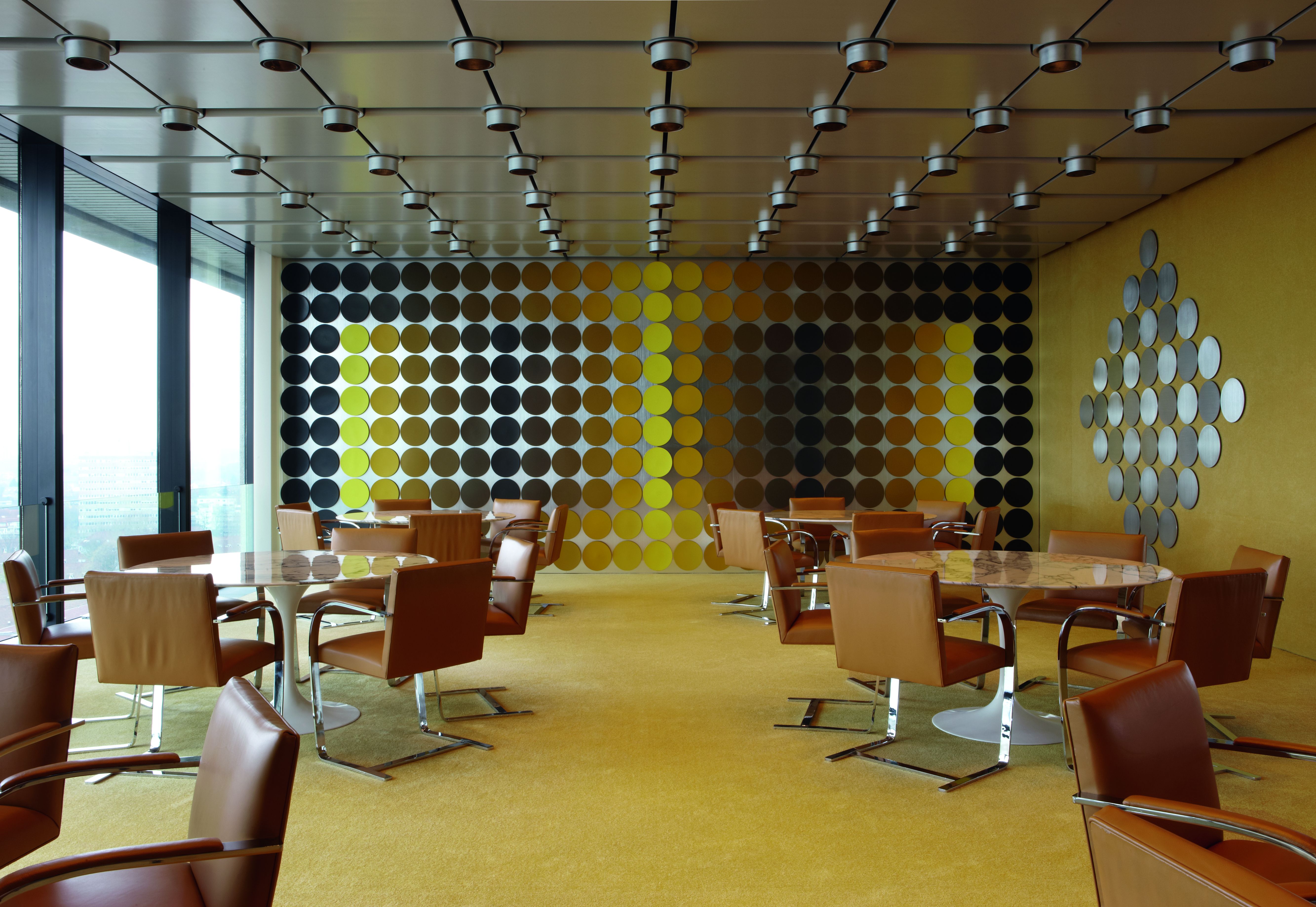 Victor Vasarely, Raumgestaltung Speisesaal, 1972, Kunststoff und Metall ©VG Bild-Kunst, Bonn