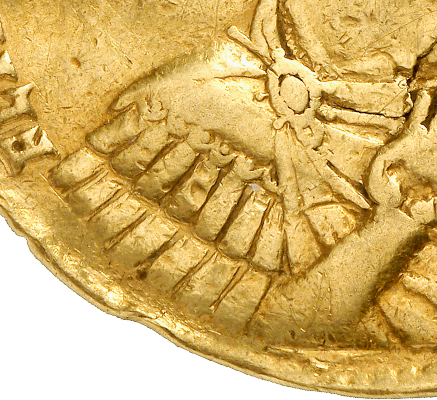 Ein Goldmedaillon des Constans - Pteryges, Lederstreifen, die den Oberarm schützen ©Bundesbank