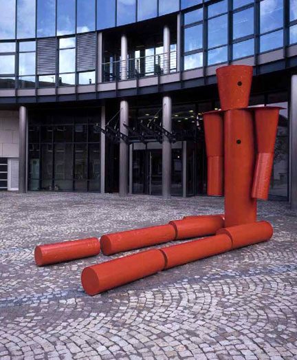 Bogomir Ecker, Sculpture for the Land Central Bank in Oldenburg, 1999, coloured lacquered metal, 13-part installation ©VG Bild-Kunst, Bonn