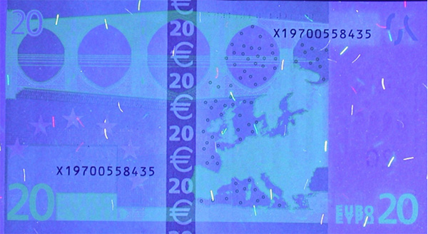 Auxiliary tool ultraviolet light (UV)