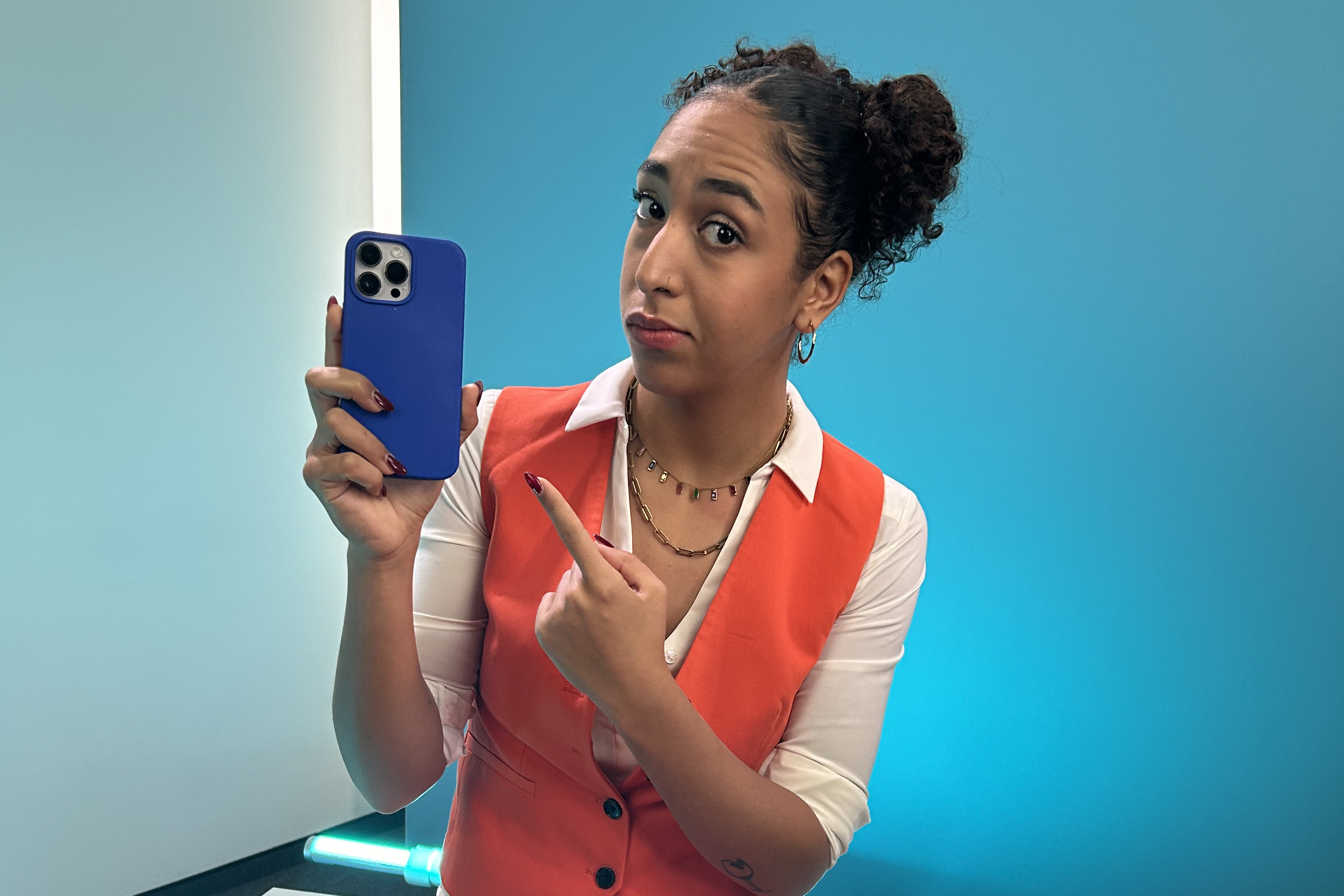 FinanceFlash - Moderatorin Sarah